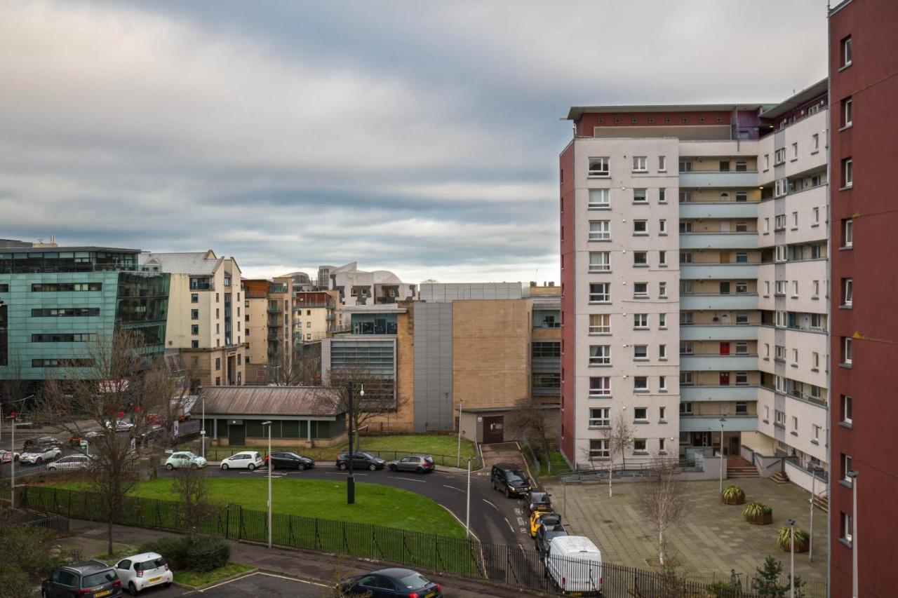 Holyrood New Apartment Edinburgh Exterior foto